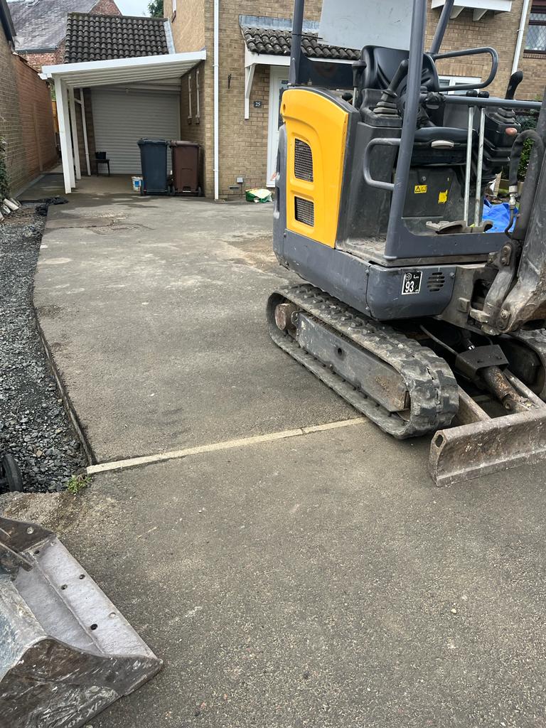 TB Mini Digger Hire